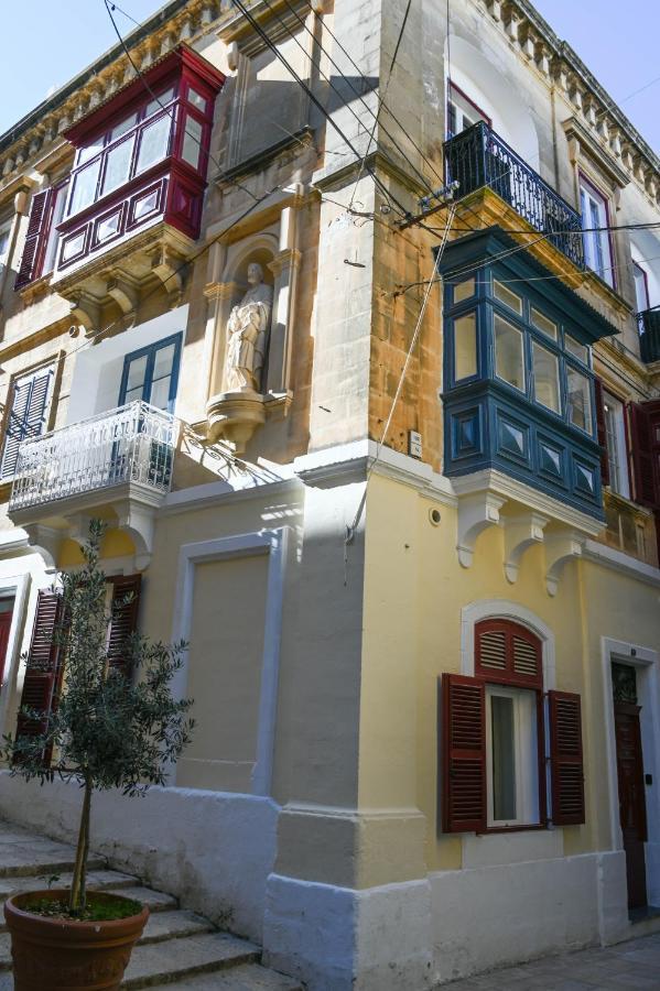 Birgu Lodge with Jacuzzi 1 Exterior foto