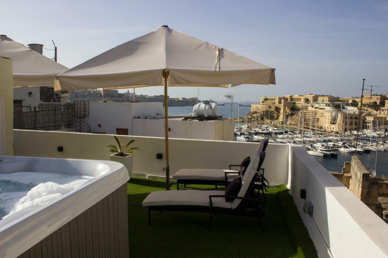 Birgu Lodge with Jacuzzi 1 Exterior foto