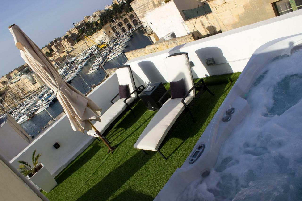 Birgu Lodge with Jacuzzi 1 Exterior foto