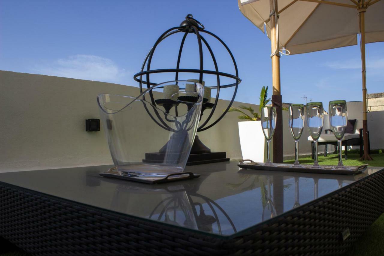 Birgu Lodge with Jacuzzi 1 Exterior foto